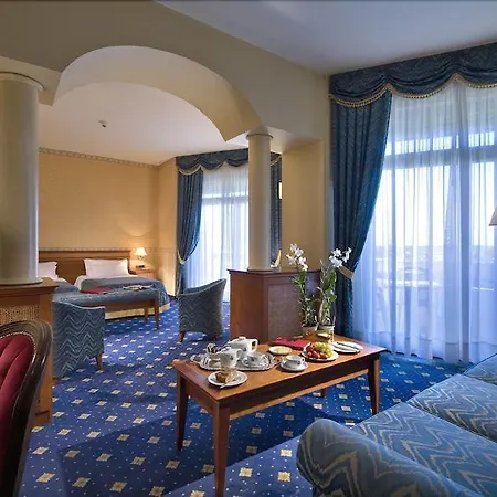 Отель Fabilia Terme Augustus Монтегротто-Терме
