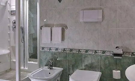 Отель Fabilia Terme Augustus 4*