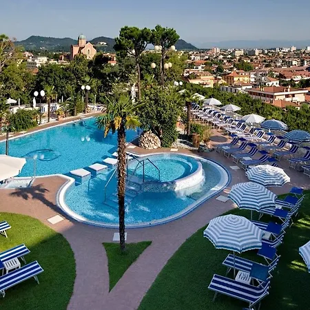 Отель Fabilia Terme Augustus Монтегротто-Терме