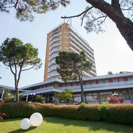 Fabilia Terme Augustus Монтегротто-Терме